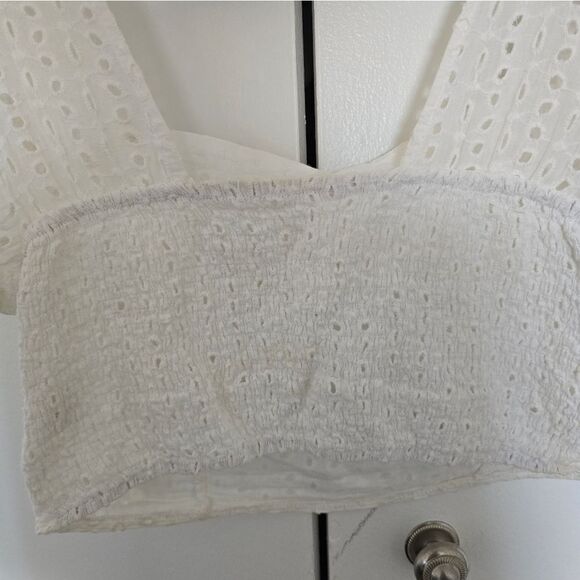 Eyelet Crop Blouse - Picture 6 of 6